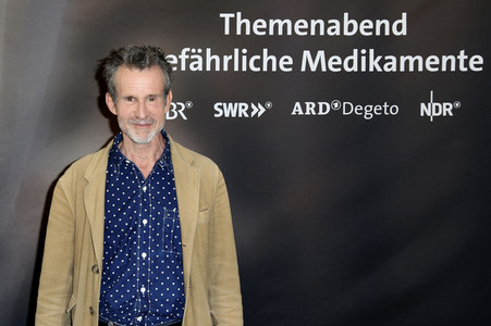 Photocall 'Gefährliche Medikamente' in Hamburg