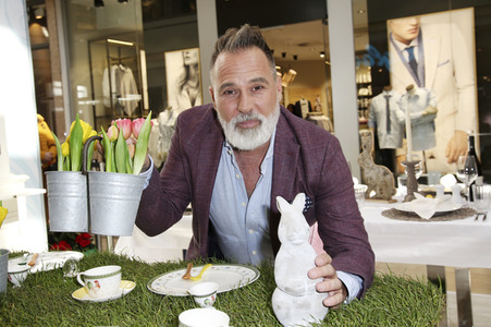 Charity Aktion 'The Perfect Easter Table' in Hamburg