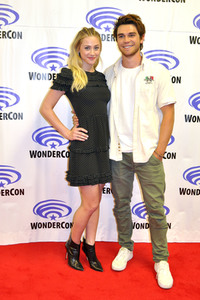 Photocall 'Riverdale' auf der WonderCon 2017 im Anaheim