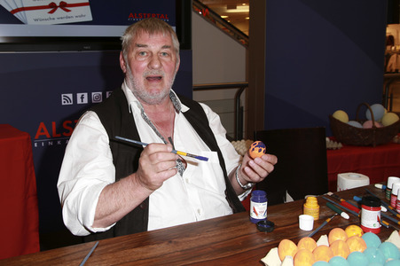 Charity Aktion 'The Perfect Easter Table' in Hamburg