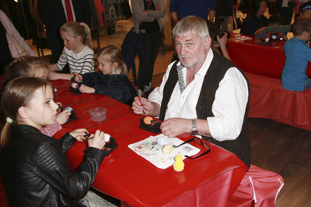 Charity Aktion 'The Perfect Easter Table' in Hamburg