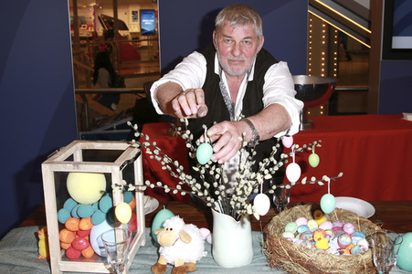 Charity Aktion 'The Perfect Easter Table' in Hamburg