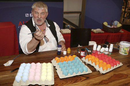 Charity Aktion 'The Perfect Easter Table' in Hamburg