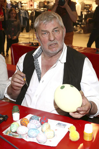 Charity Aktion 'The Perfect Easter Table' in Hamburg