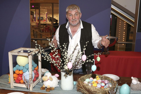 Charity Aktion 'The Perfect Easter Table' in Hamburg