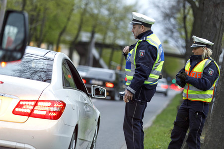 Symbolfoto Verkehrskontrolle