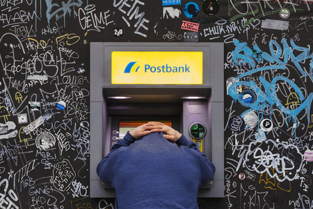 Symbolfoto Gebühren am Automaten