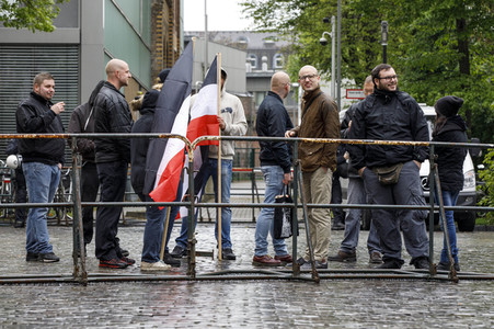 Linke und rechte Demonstrationen in Köln