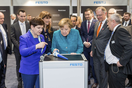 Eröffnungsrundgang der Bundeskanzelerin auf der Hannover Messe 2017