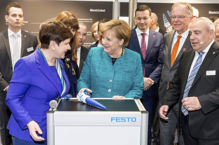 Eröffnungsrundgang der Bundeskanzelerin auf der Hannover Messe 2017