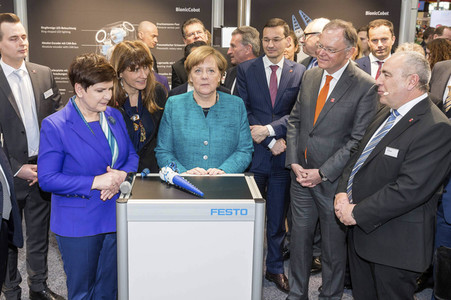 Eröffnungsrundgang der Bundeskanzelerin auf der Hannover Messe 2017