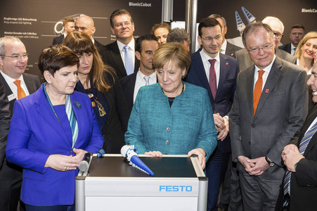 Eröffnungsrundgang der Bundeskanzelerin auf der Hannover Messe 2017