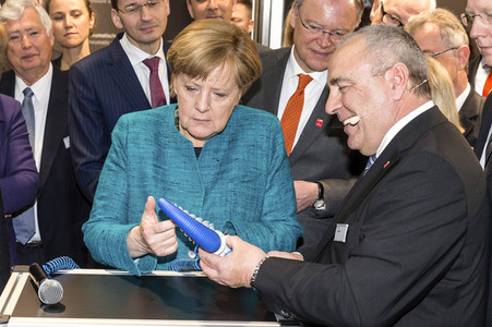 Eröffnungsrundgang der Bundeskanzelerin auf der Hannover Messe 2017