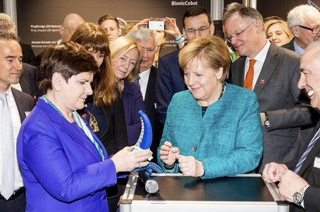 Eröffnungsrundgang der Bundeskanzelerin auf der Hannover Messe 2017