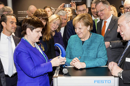 Eröffnungsrundgang der Bundeskanzelerin auf der Hannover Messe 2017