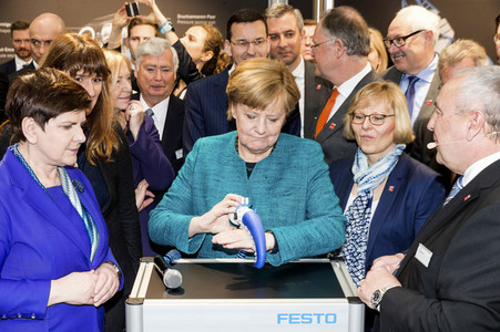 Eröffnungsrundgang der Bundeskanzelerin auf der Hannover Messe 2017
