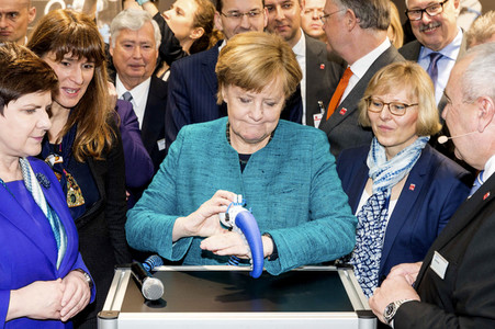 Eröffnungsrundgang der Bundeskanzelerin auf der Hannover Messe 2017