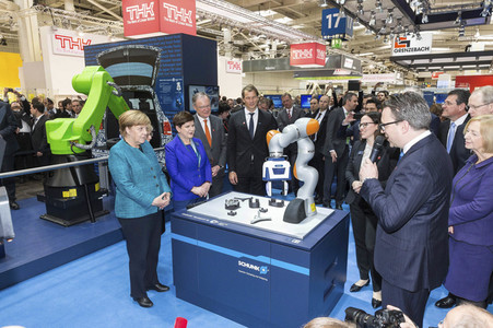 Eröffnungsrundgang der Bundeskanzelerin auf der Hannover Messe 2017