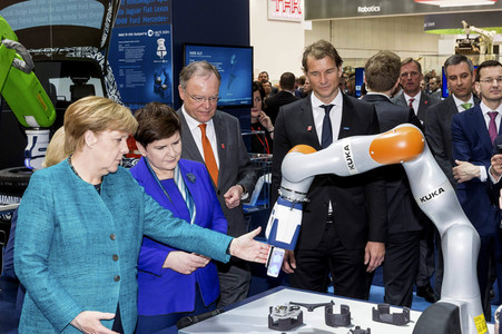 Eröffnungsrundgang der Bundeskanzelerin auf der Hannover Messe 2017