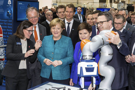 Eröffnungsrundgang der Bundeskanzelerin auf der Hannover Messe 2017