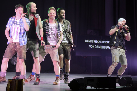 Liveshow 'Das große Schlagerfest - Die Party des Jahres' in Kiel