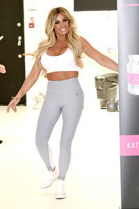 Katie Price Nutrition Präsentation in London