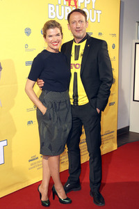 Filmpremiere 'Happy Burnout' in Hamburg