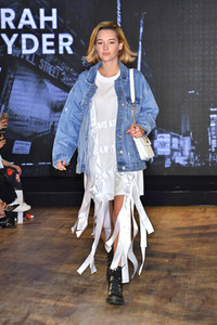 Millennial Stars Fashion Event in Tokio