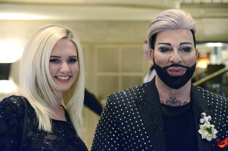 Ladies Dinner zu 30 Jahre Harald Glööckler Pompöös in Köln