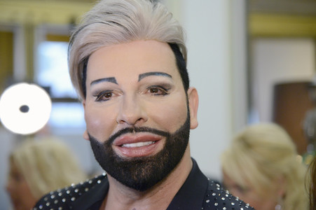 Ladies Dinner zu 30 Jahre Harald Glööckler Pompöös in Köln