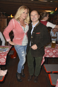 Feier zum HipPopdrom Charity Golfturnier in München