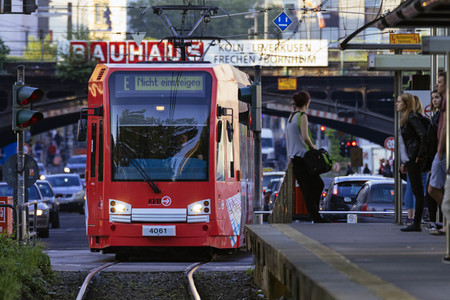 Symbolfoto Bahnübergang