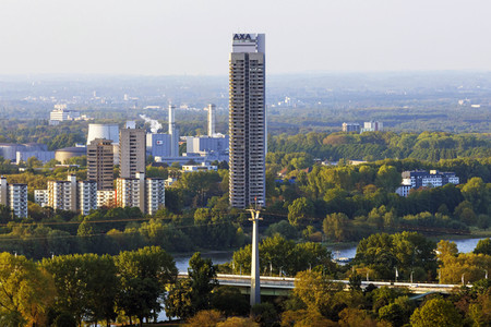 Symbolfoto Colonia-Hochhaus