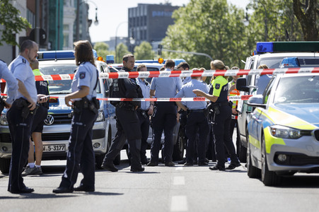 Demo am Hansaring in Köln