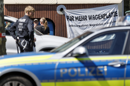 Demo am Hansaring in Köln