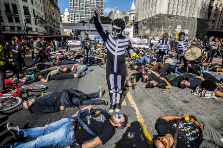 Demonstration gegen Sparmaßnahmen im Kulturbereich in Sao Paulo