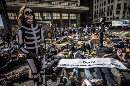 Demonstration gegen Sparmaßnahmen im Kulturbereich in Sao Paulo