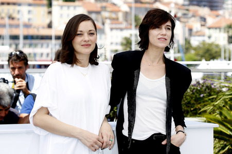 'Les fantomes d'Ismael' Photocall Cannes Film Festival 2017