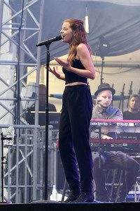 Yvonne Catterfeld live beim 36. Deutschen Evangelischen Kirchentag in Berlin