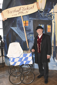 Künstlerfest 'Vorstadthochzeit anno 1905' in München