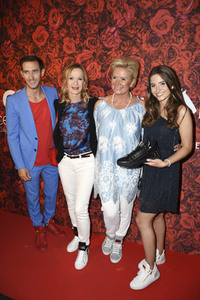 Charity Shopping Night 2017 in München
