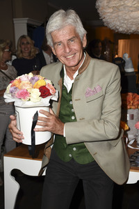 Charity Shopping Night 2017 in München