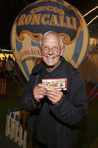 Gala-Premiere des Circus Roncalli in Hamburg