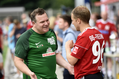 Benefizspiel Mertes 96-Freunde gegen Clemens Werderaner in Hannover