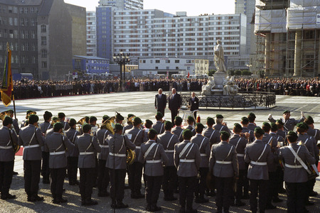 Verabschiedung der russischen Streitkräfte aus Deutschland in Berlin