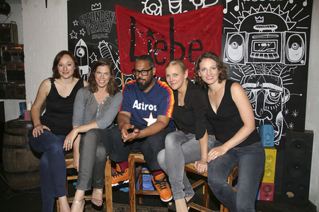 Singlepräsentation mit Salut Salon und Samy Deluxe in Hamburg