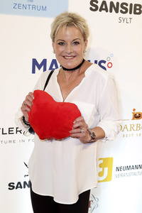 Charity-Gala 'Das kleine Herz im Zentrum' in Hamburg
