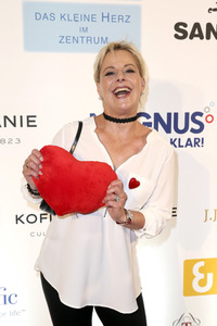Charity-Gala 'Das kleine Herz im Zentrum' in Hamburg