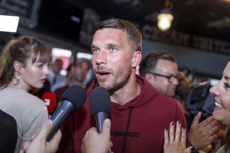 Eisdieleneröffnung von Lukas Podolski in Köln