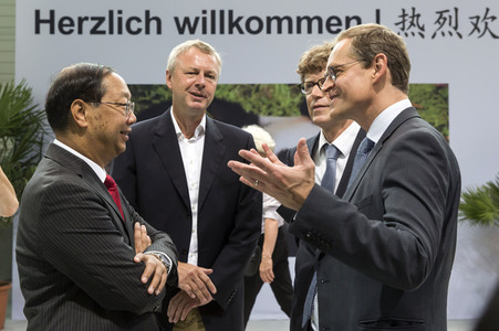 Ankunft der Pandabären Meng Meng und Jiao Qing in Berlin